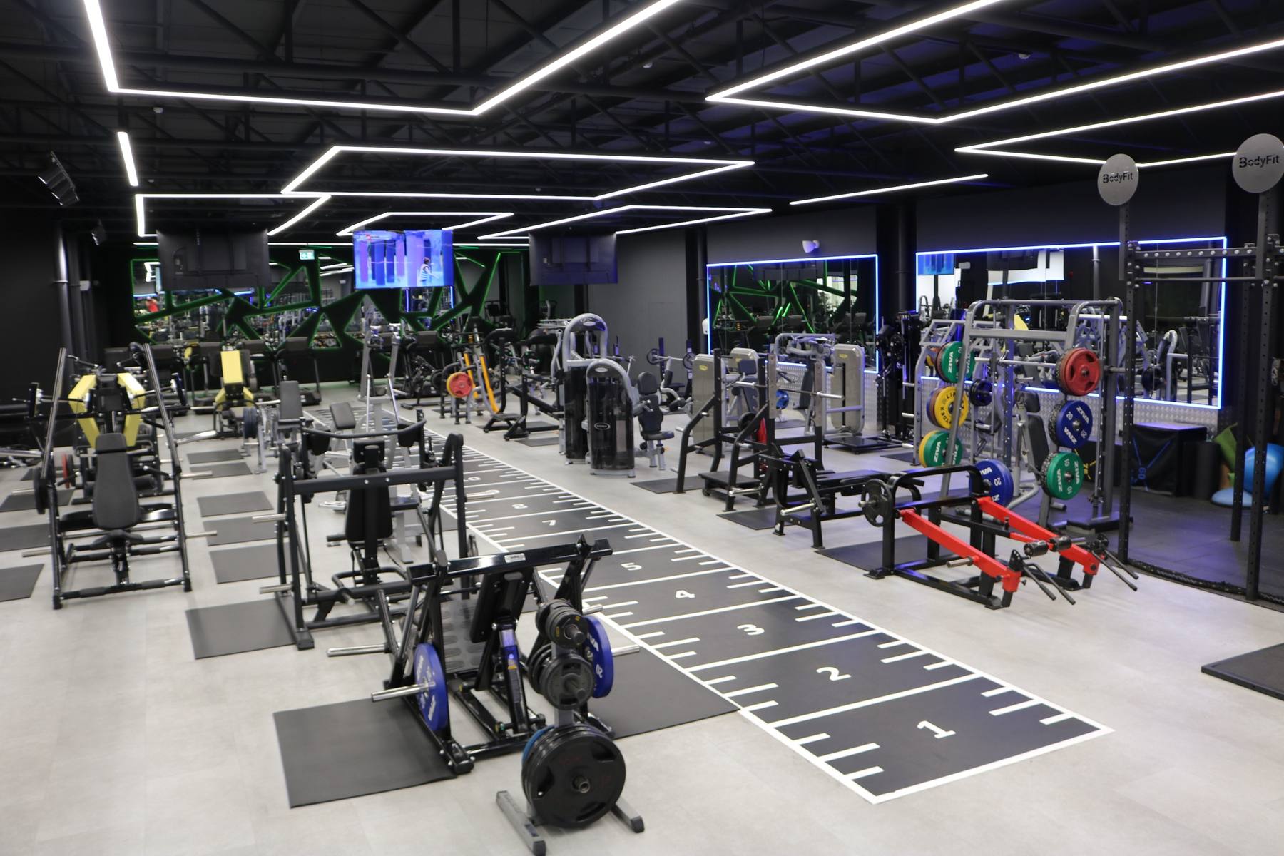 The Bodyfit mixed gym floor
